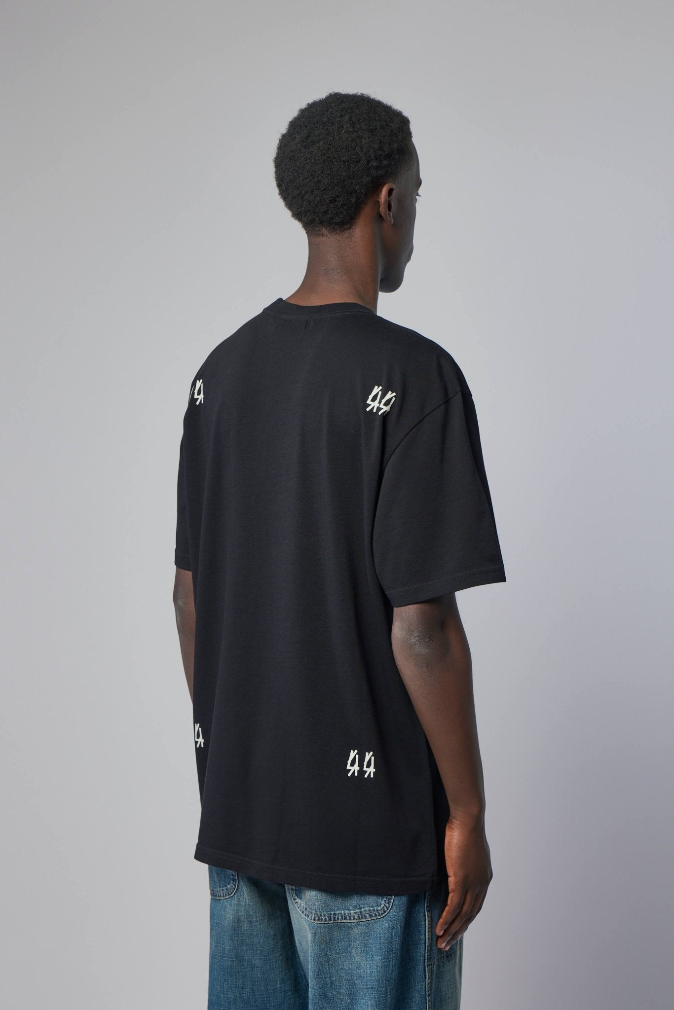 Tee Jersey Black + Scene Dirty White