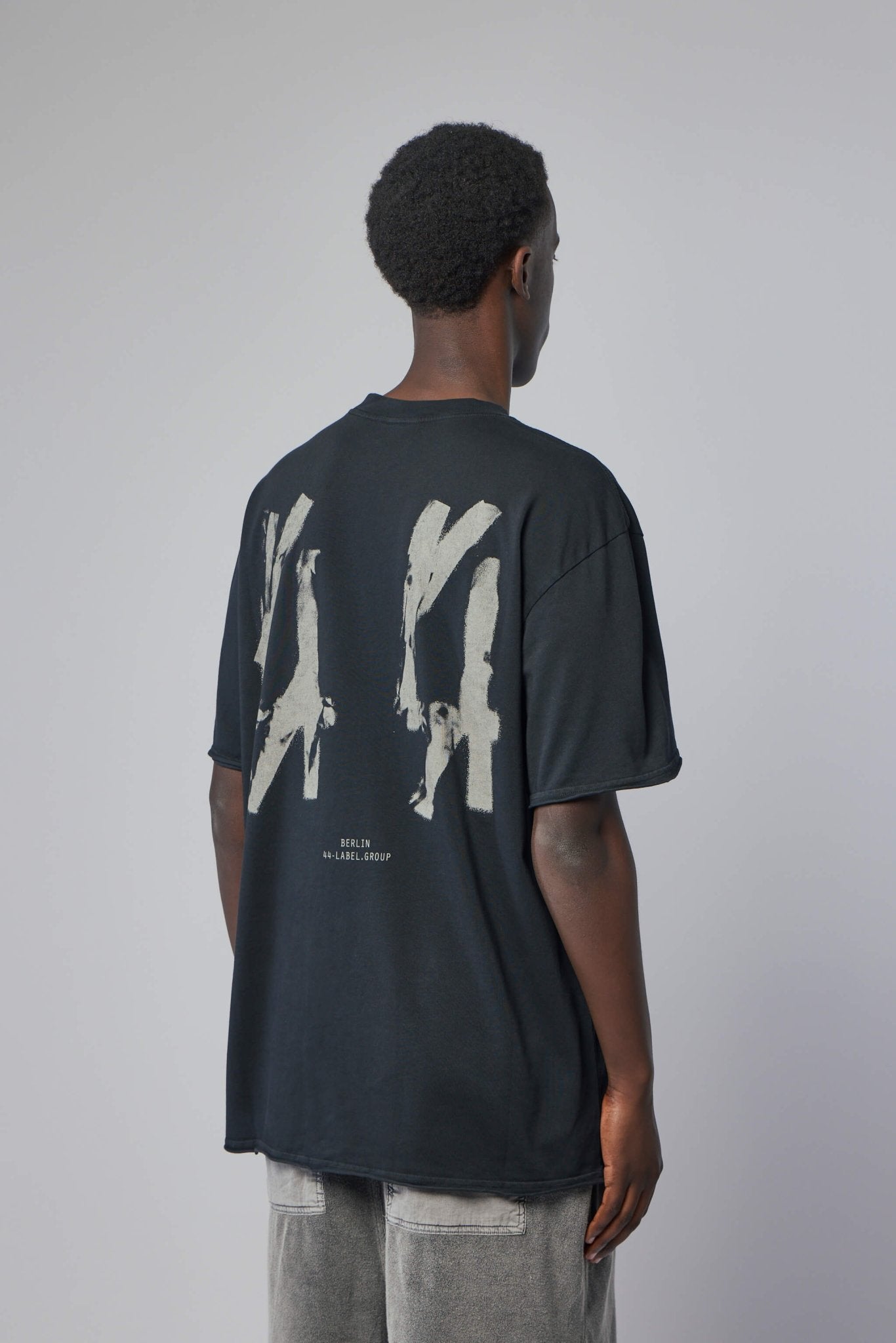 Tee Jersey Faded Black + 44 Stamp Dirty White