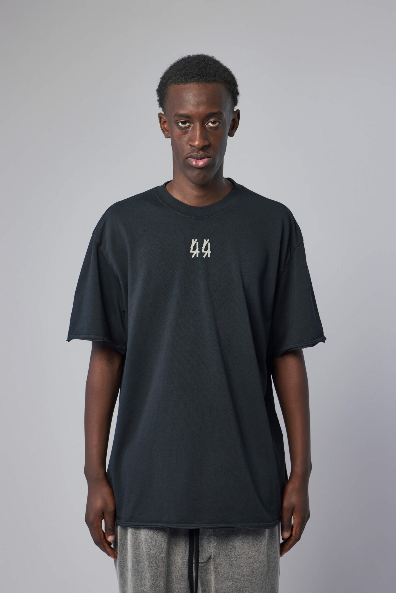 Tee Jersey Faded Black + 44 Stamp Dirty White