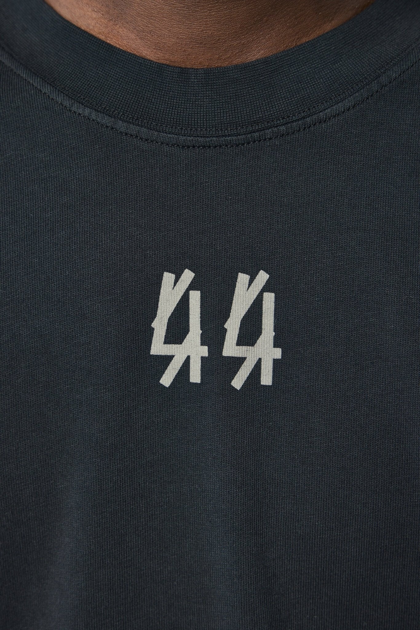 Tee Jersey Faded Black + 44 Stamp Dirty White