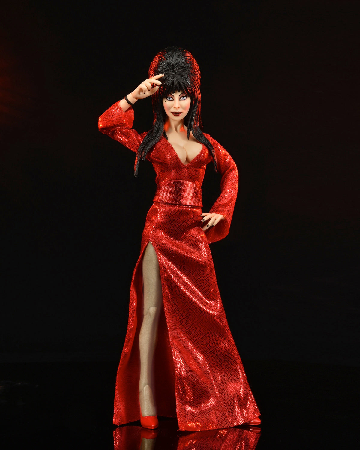 Elvira, Mistress of the Dark – Elvira (Red, Fright and Boo) Clothed Action Figure