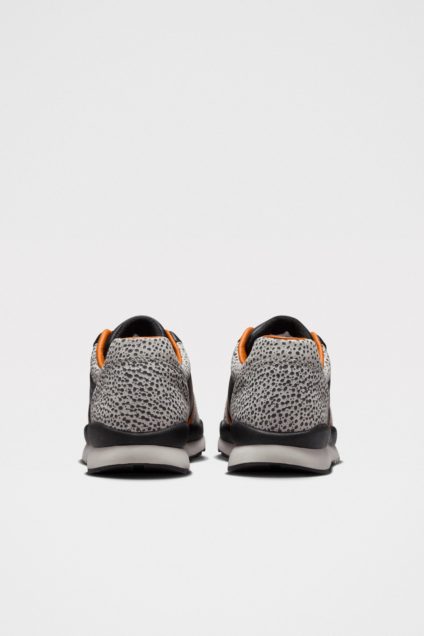 Nike Air Safari Electric Black / Monarch