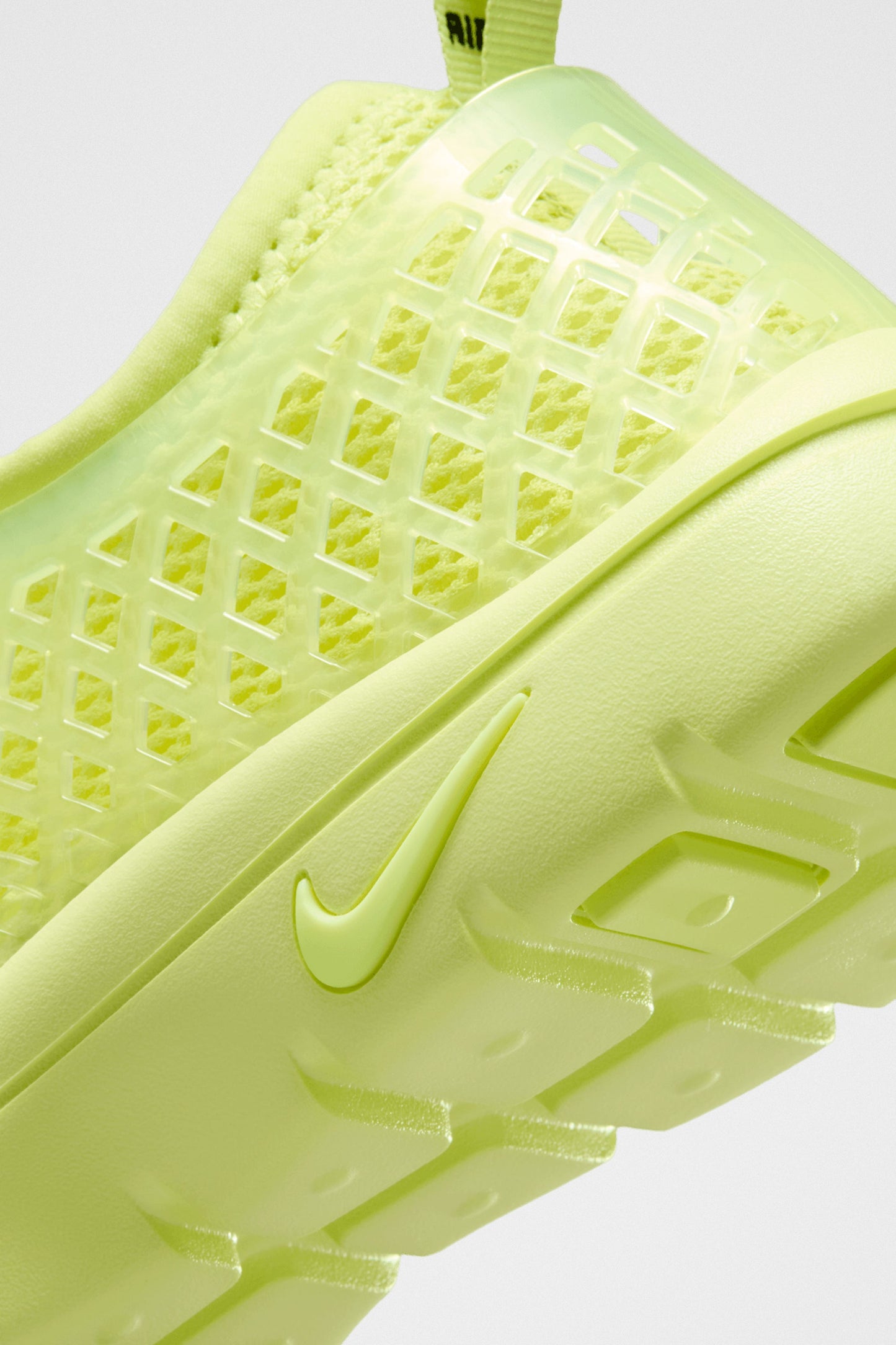 Nike W’s Rejuven8 SP Lt Lemon Twist / Sail