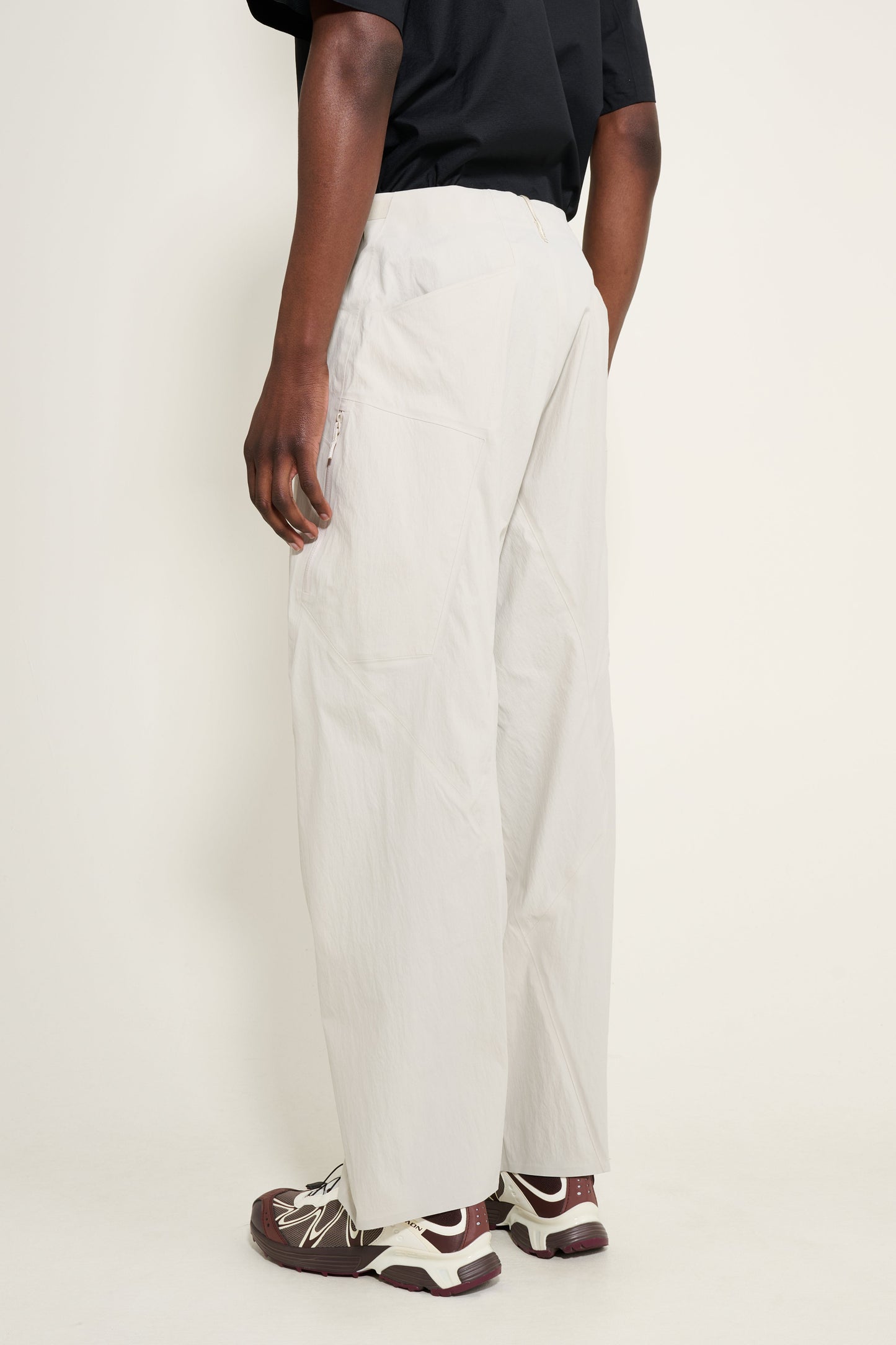Arc'teryx Veilance Spere Cargo Pant Dark Cocoon