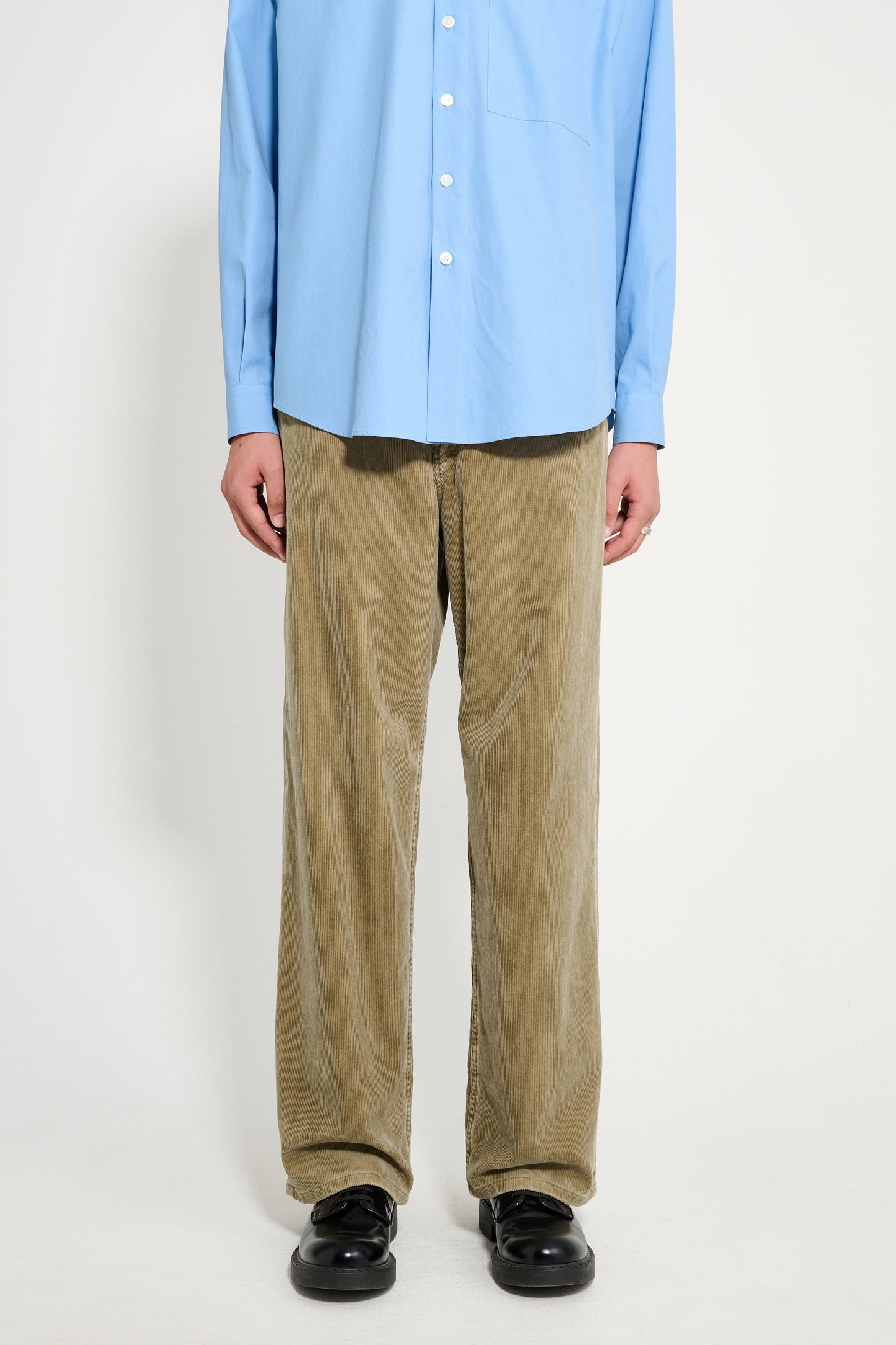 Auralee Pigment Dye Finx Corduroy Wide 5P Pants Olive Brown