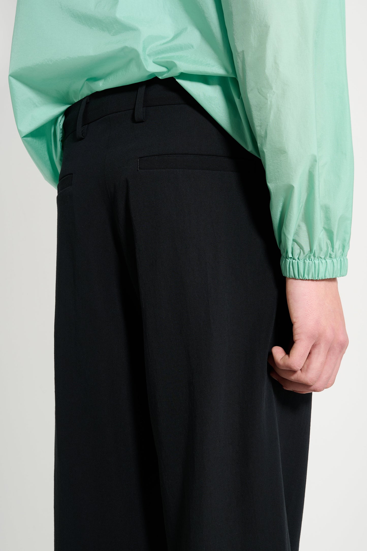 Auralee Light Cotton Wool Viyella Slacks Black