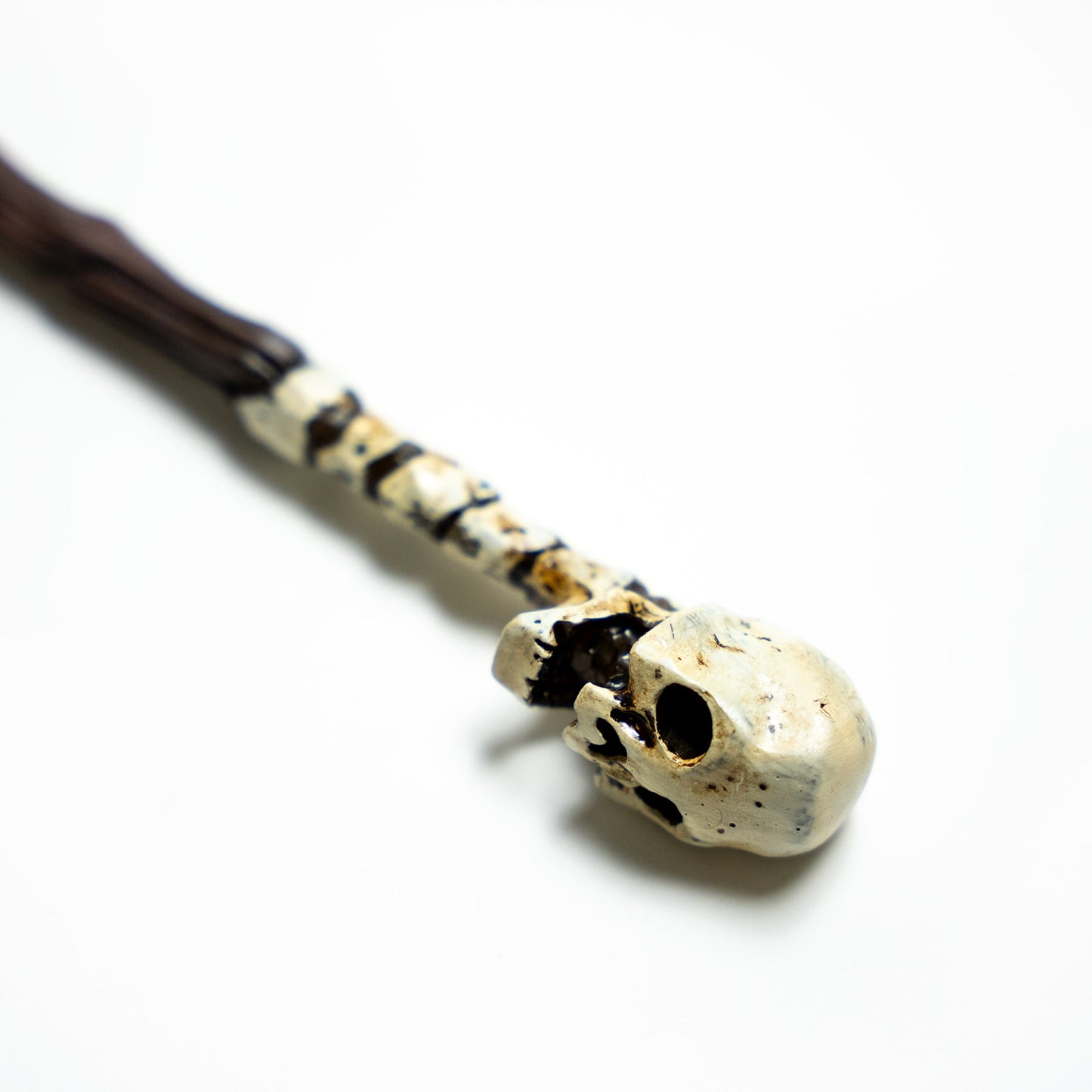 Magic Wands - Dark Follower's Skull Wand (Resin)