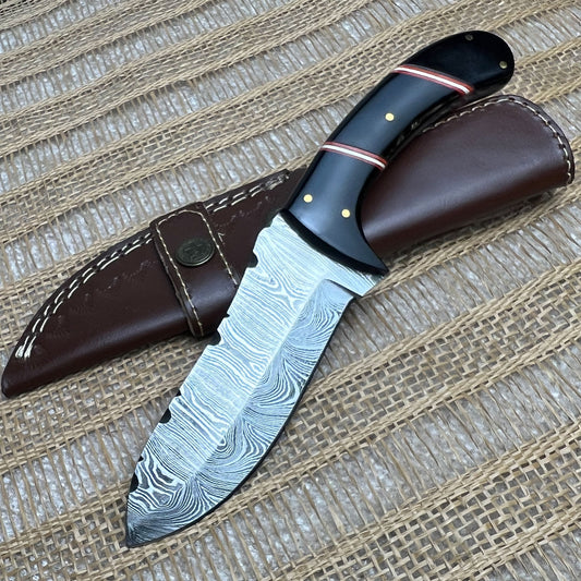 Damascus Steel Custom Handmade Buffalo Horn Handle Hunting Knife 9"