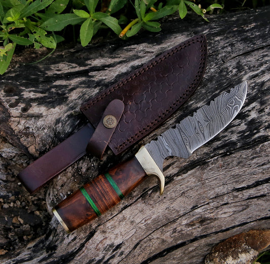 10.5" Damascus Steel Custom Handmade Hunting Skinning Knife