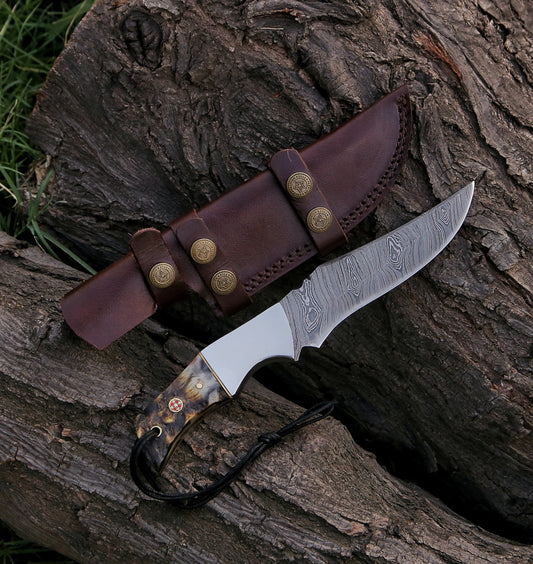 9.57" Damascus Steel Custom Handmade Horn Handle Hunting Knife