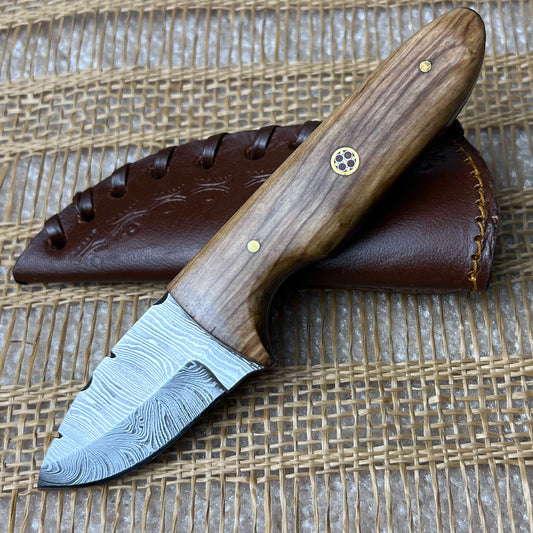 Damascus Steel Custom Handmade Hunting Skinning Knife