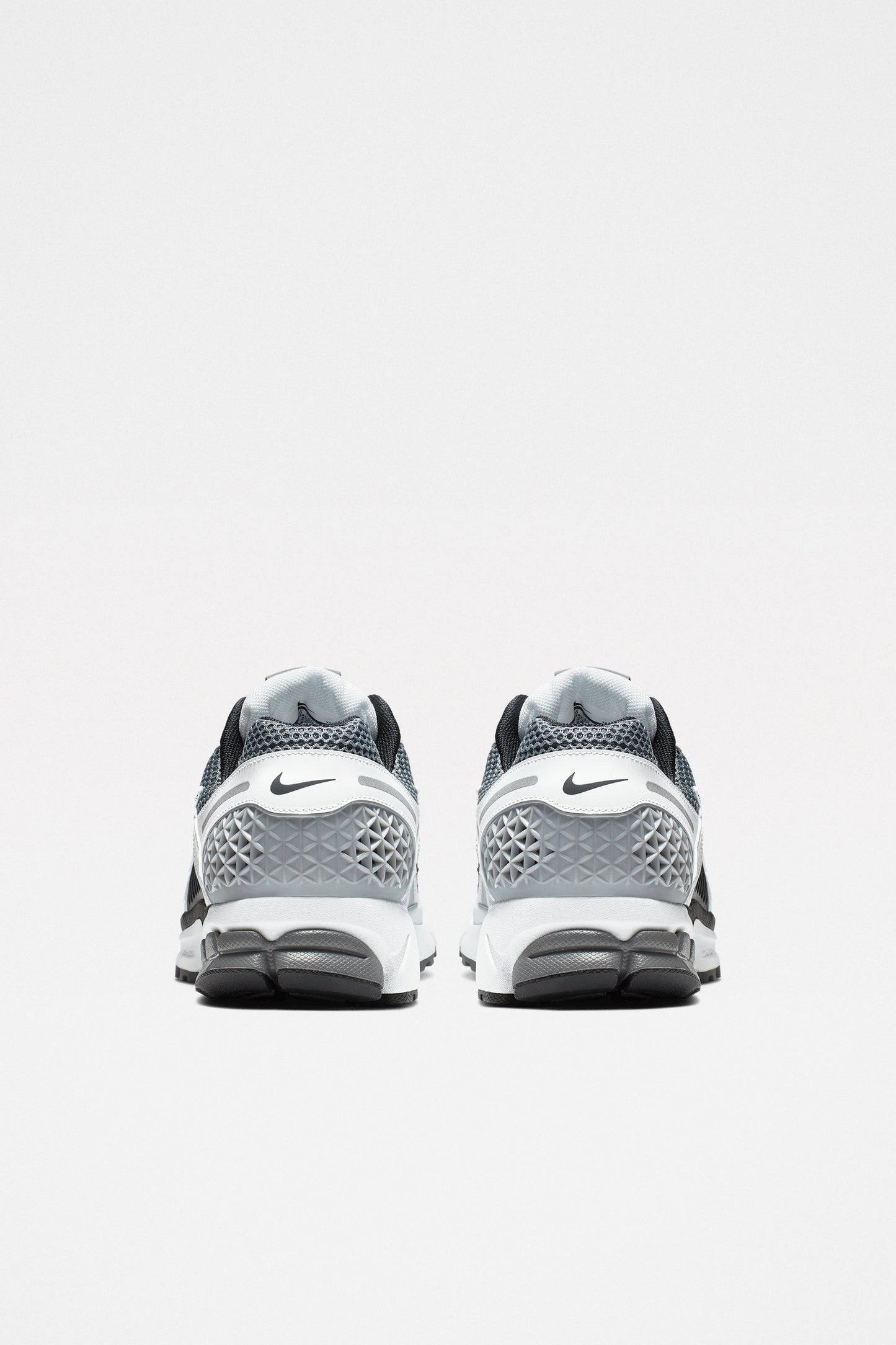 Nike Zoom Vomero 5 SE SP Dk Grey / Metallic Silver
