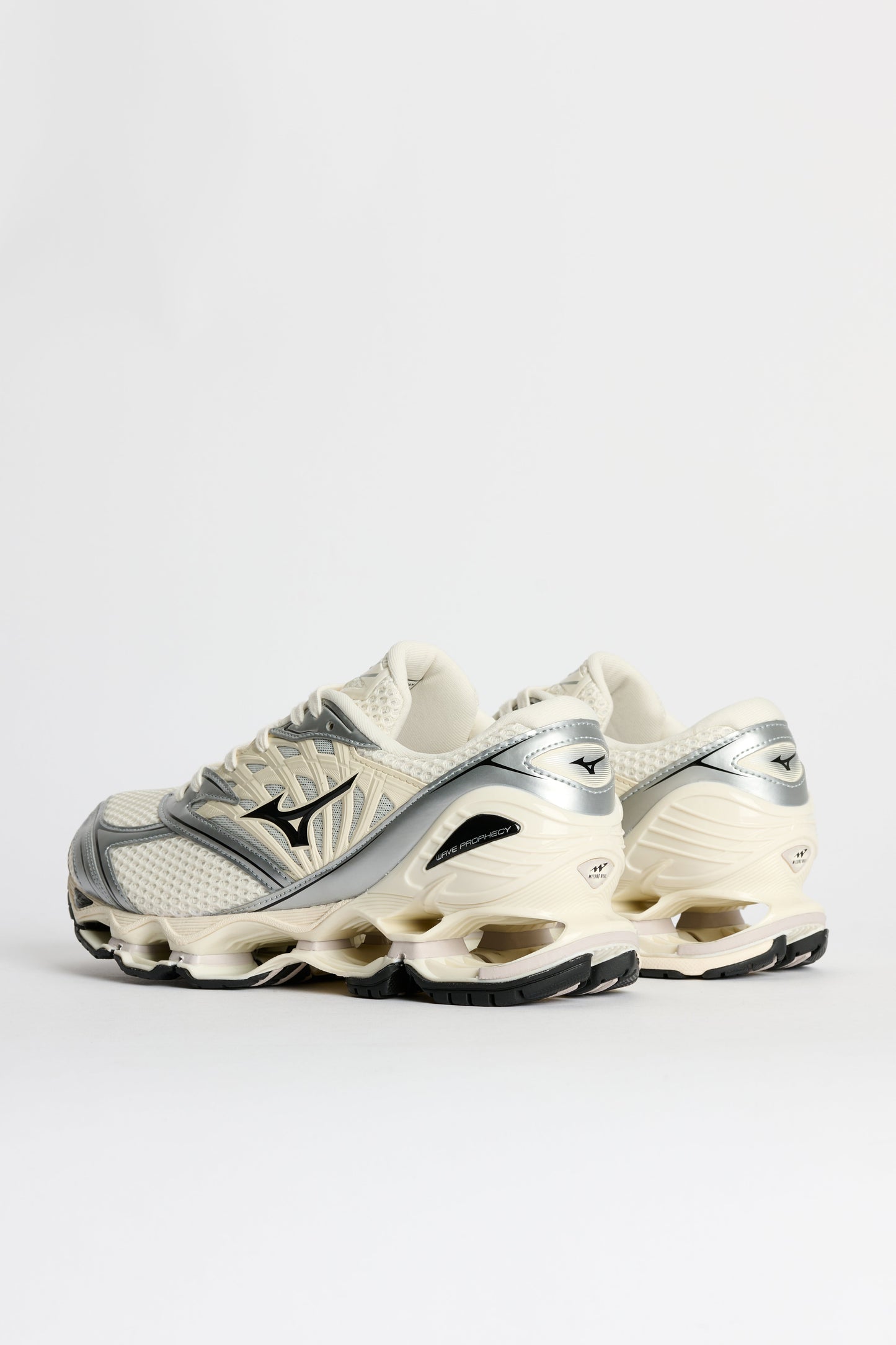 Mizuno Wave Prophecy LS Pristine / Silver