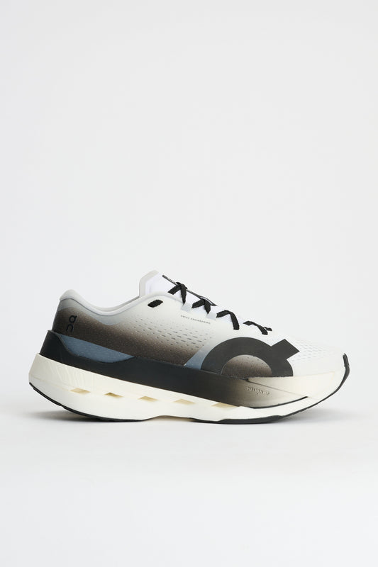 On Cloudboom Max White / Black