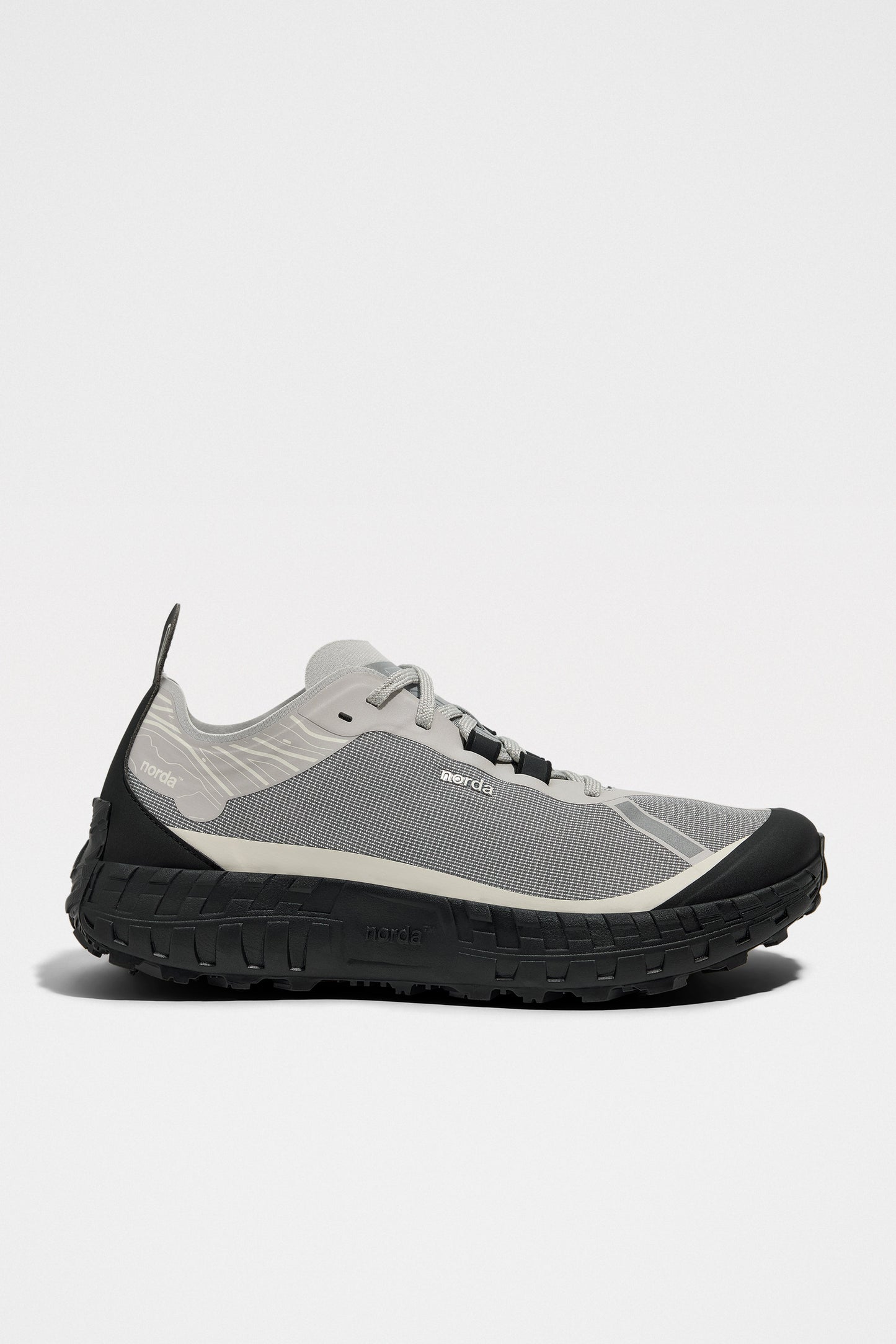 Norda 001A M Pewter