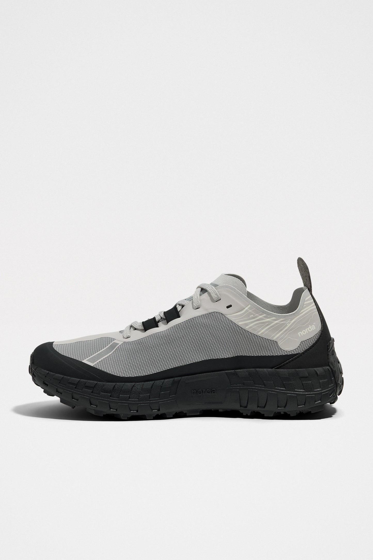 Norda 001A M Pewter