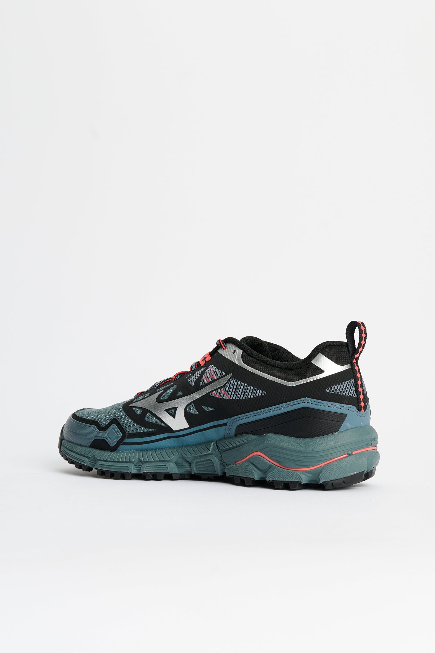 Mizuno Wave Daichi LS Stormy Weather / Silver