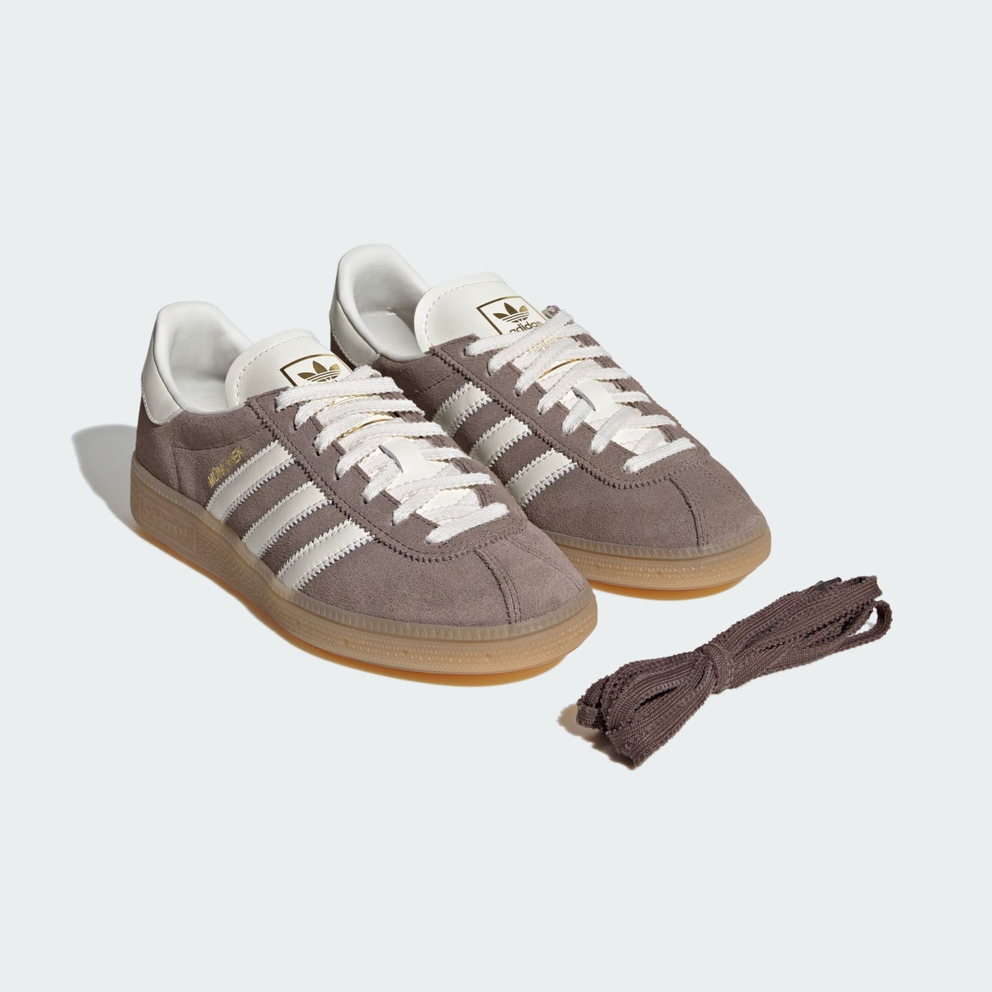 [IH4208] Womens adidas Muenchen