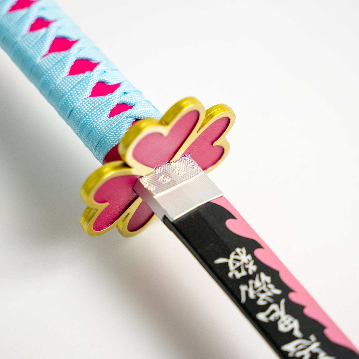 Mitsuri Kanroji's Pink Nichirin Katana (Wood)