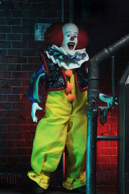 IT – Pennywise Clothed Action Figure
