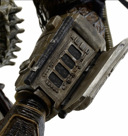 Predator - 1:4 Scale Predator jungle Hunter with LED Lights (19")