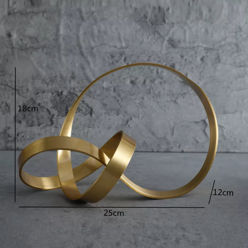 Chic Metal Art Ornament for Stylish Nordic Home Decor
