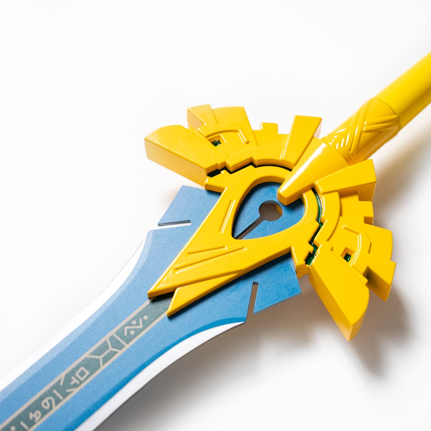 Skyward Pride Claymore Sword
