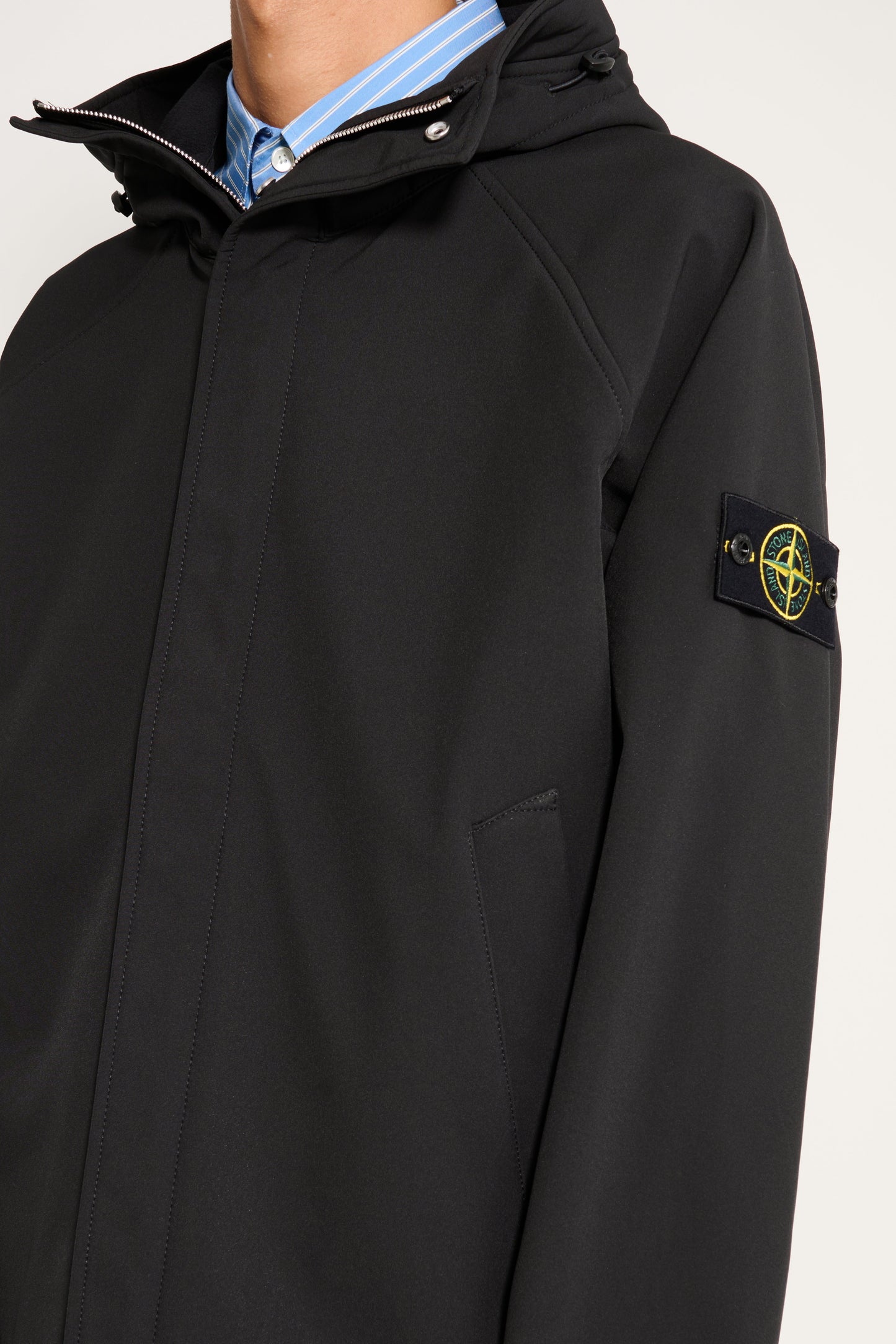 Stone Island Soft Shell-R e.dye Hooded Short Parka Black