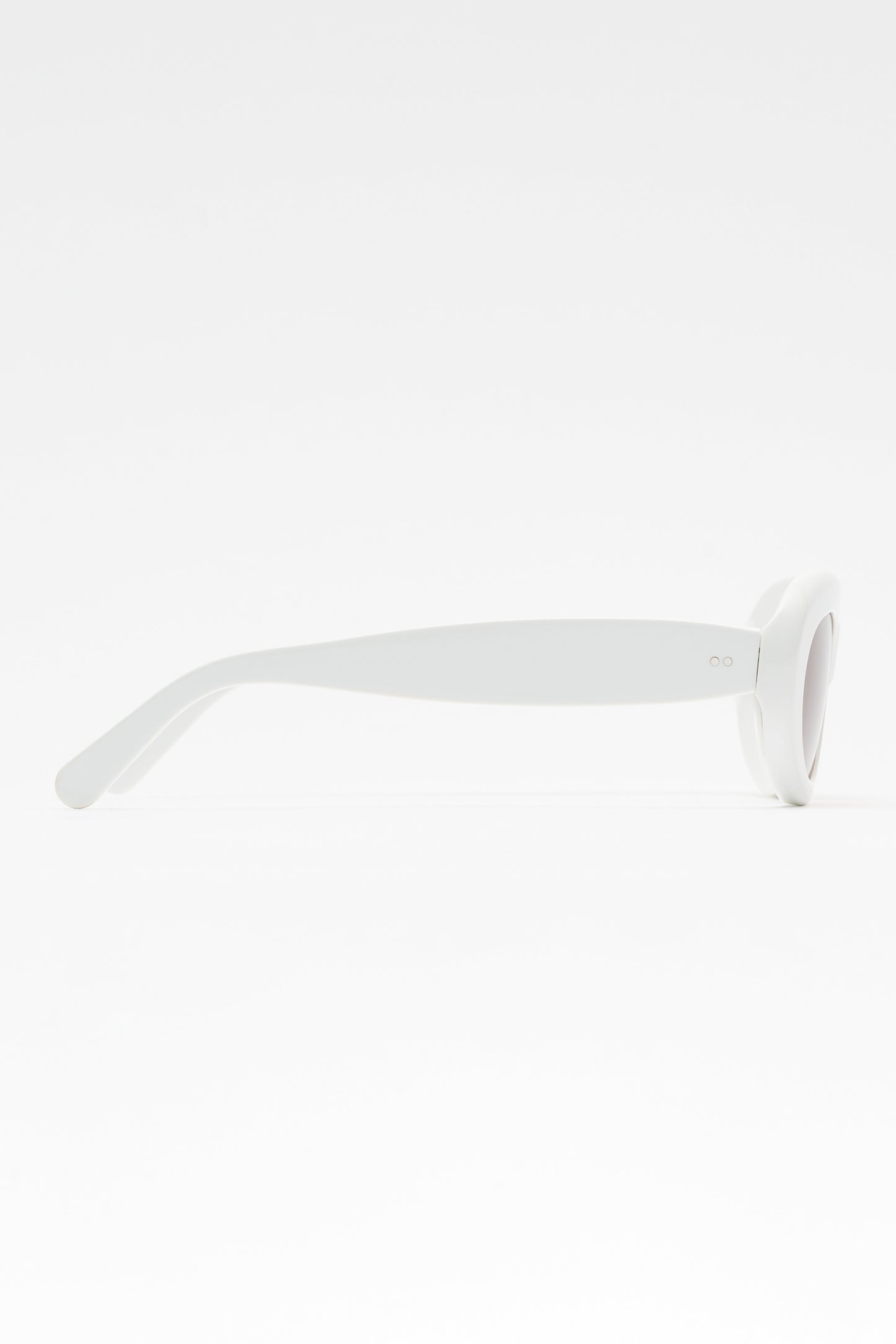 Sun Buddies Courtney Solid White