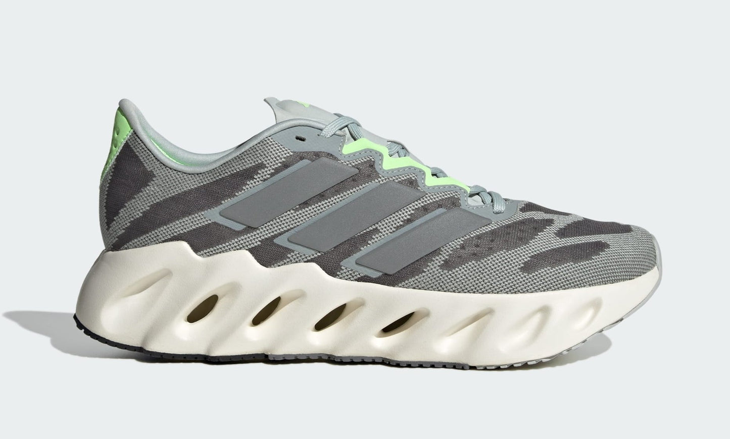 [id2635] Mens adidas Switch Fwd