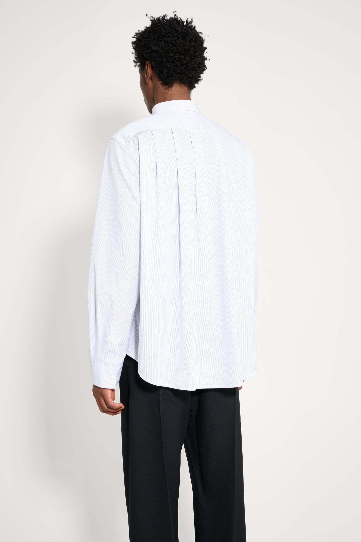 TRÈS BIEN ATELJÉ Pleated Classic Shirt White Blue Stripe