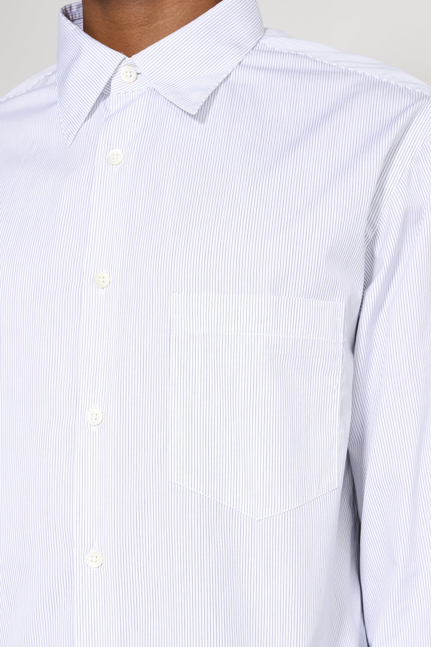 TRÈS BIEN ATELJÉ Pleated Classic Shirt White Blue Stripe