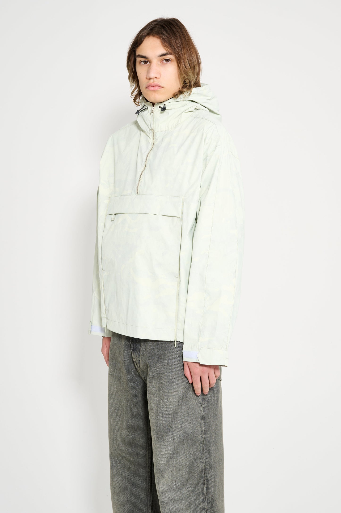 Très Bien Replayed Anorak Resin Coated Camouflage Green