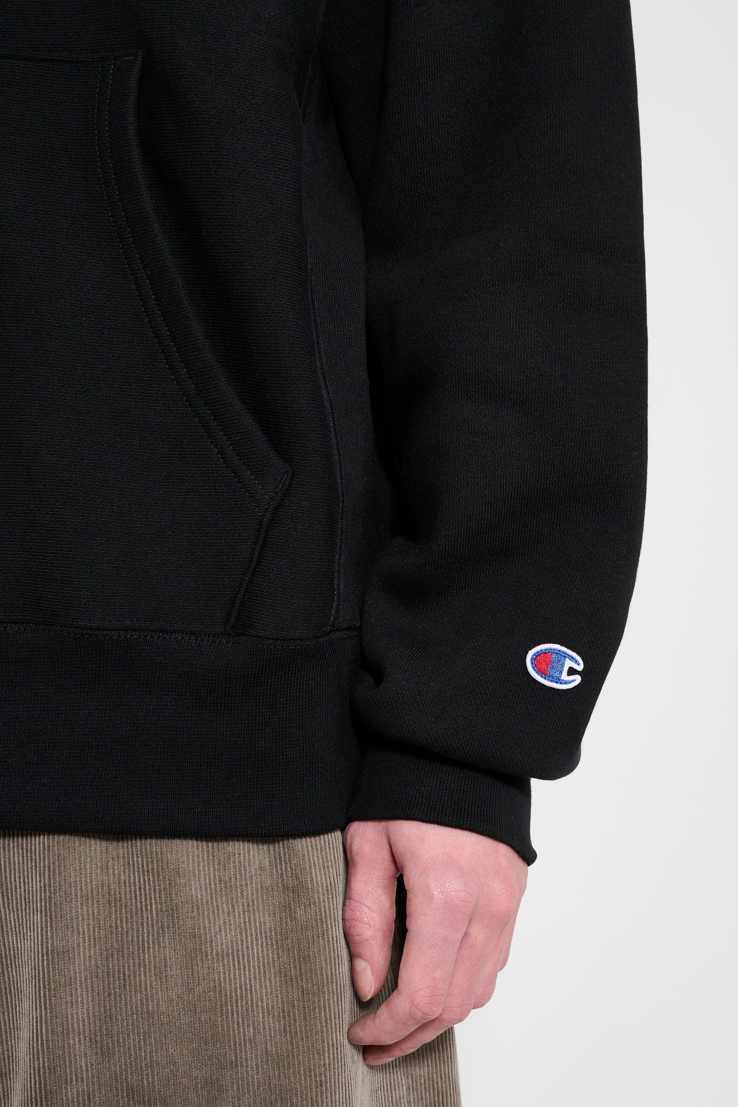 TRÈS BIEN x Champion Reverse Weave Arch Logo Hoodie Black
