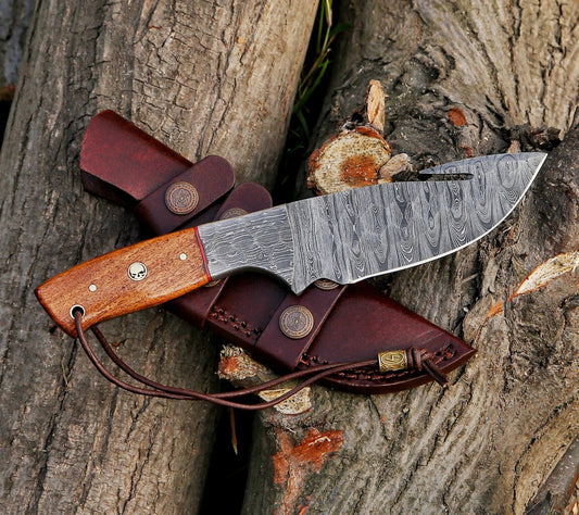 9.5" Gut Hook Damascus Steel Custom Handmade Hunting Skinning Knife