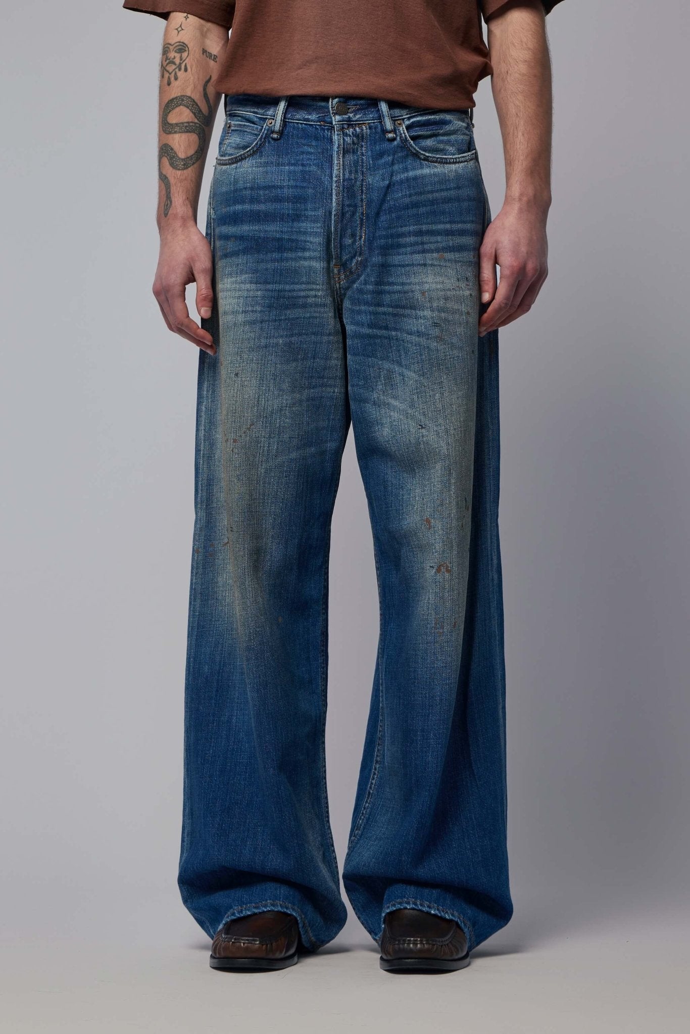 1981 U Mid Blue Trafalgar