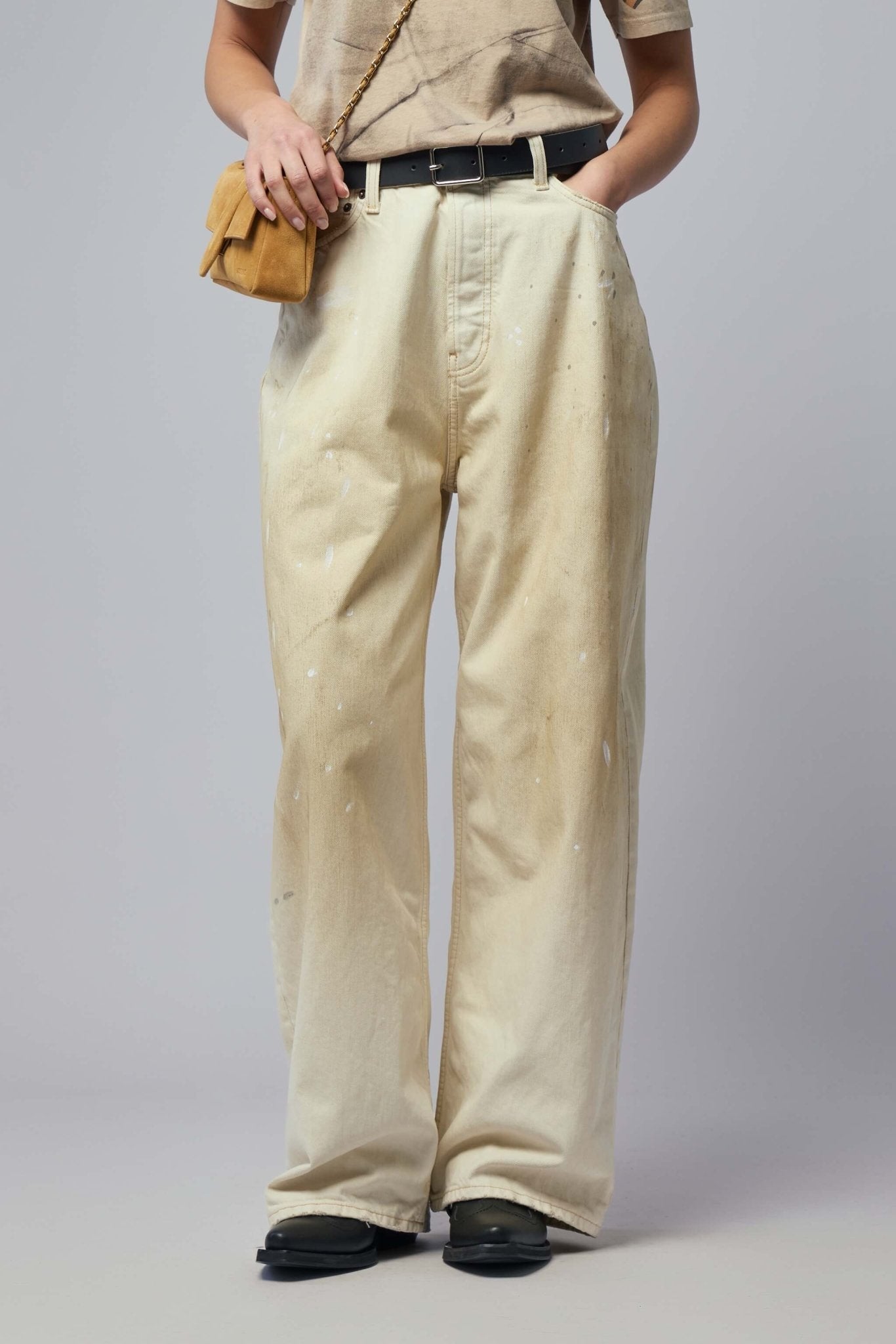2023 U White Trafalgar Leather