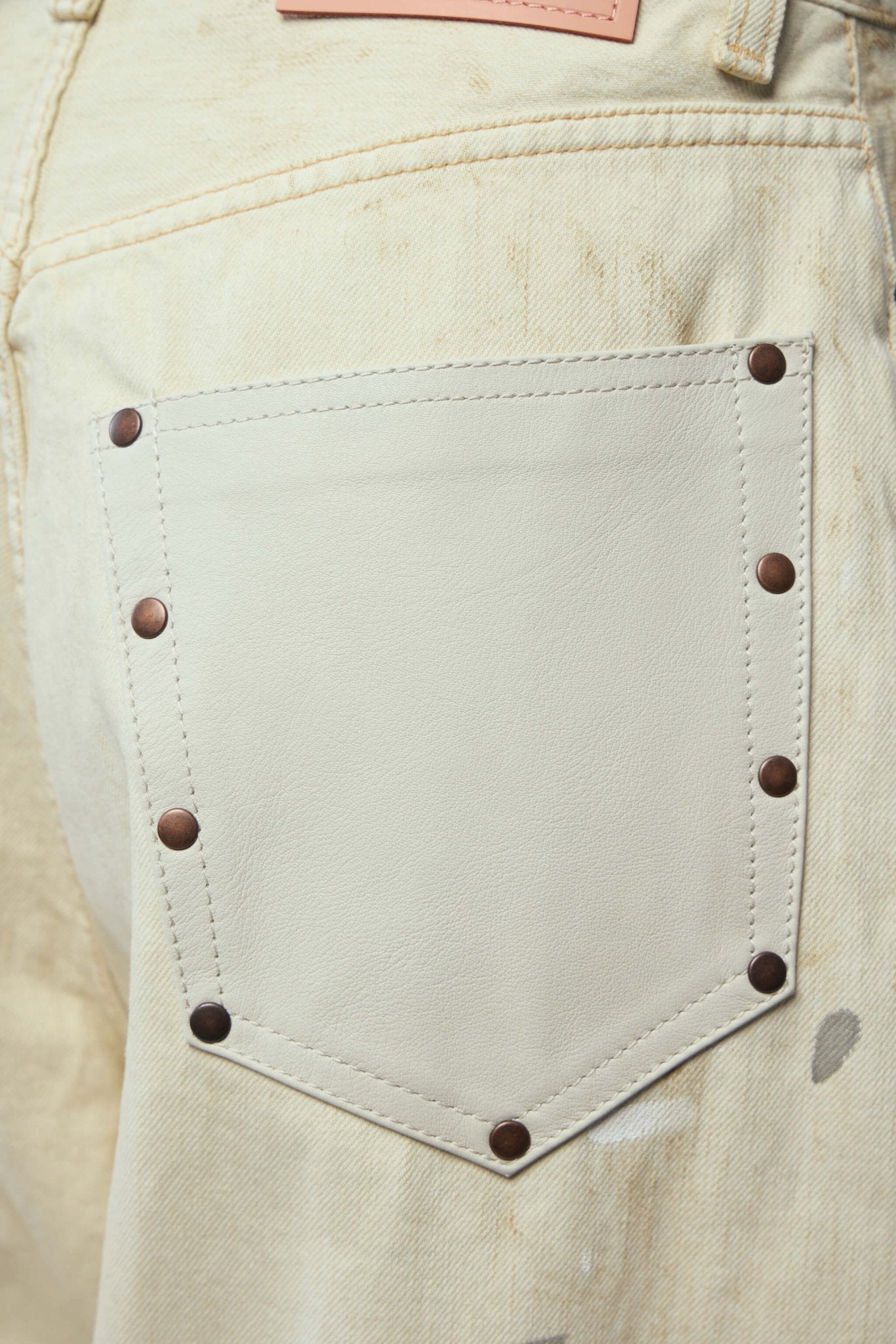 2023 U White Trafalgar Leather