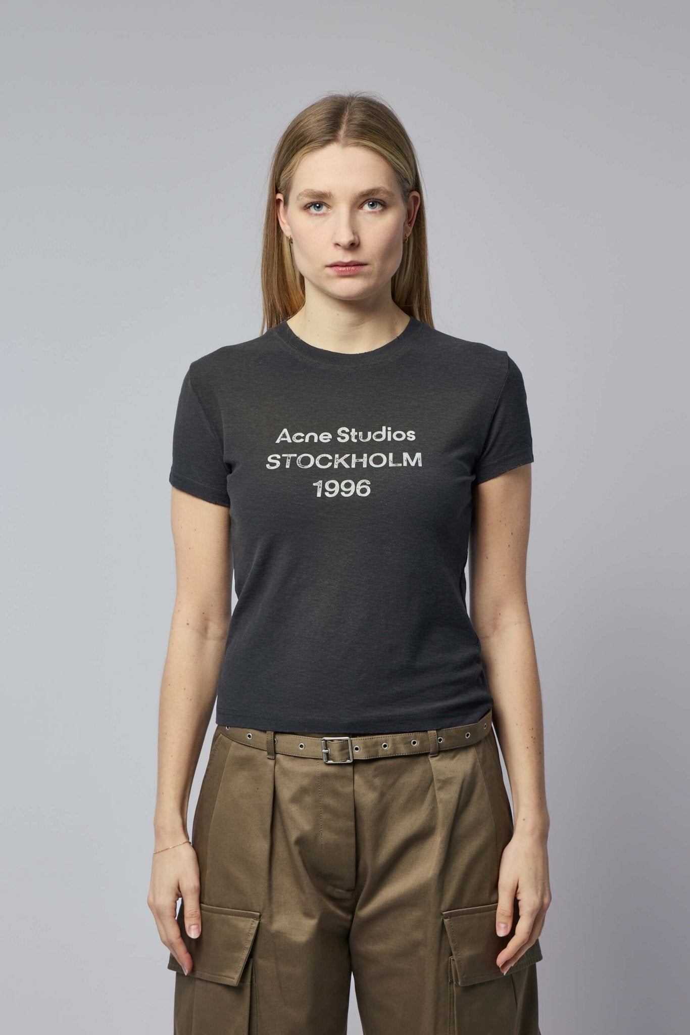 Fitted Logo T-shirt