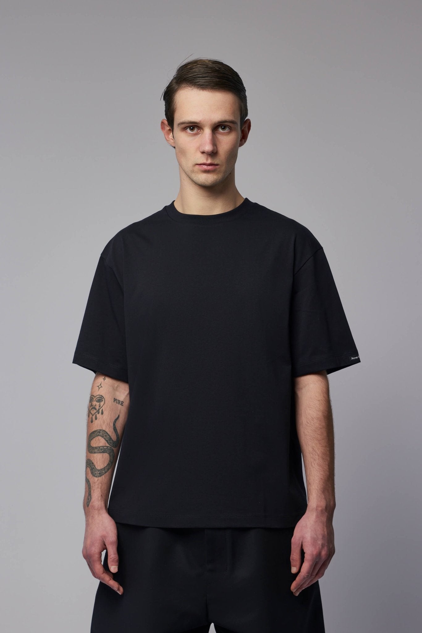 Satin Logo T-shirt - Relaxed