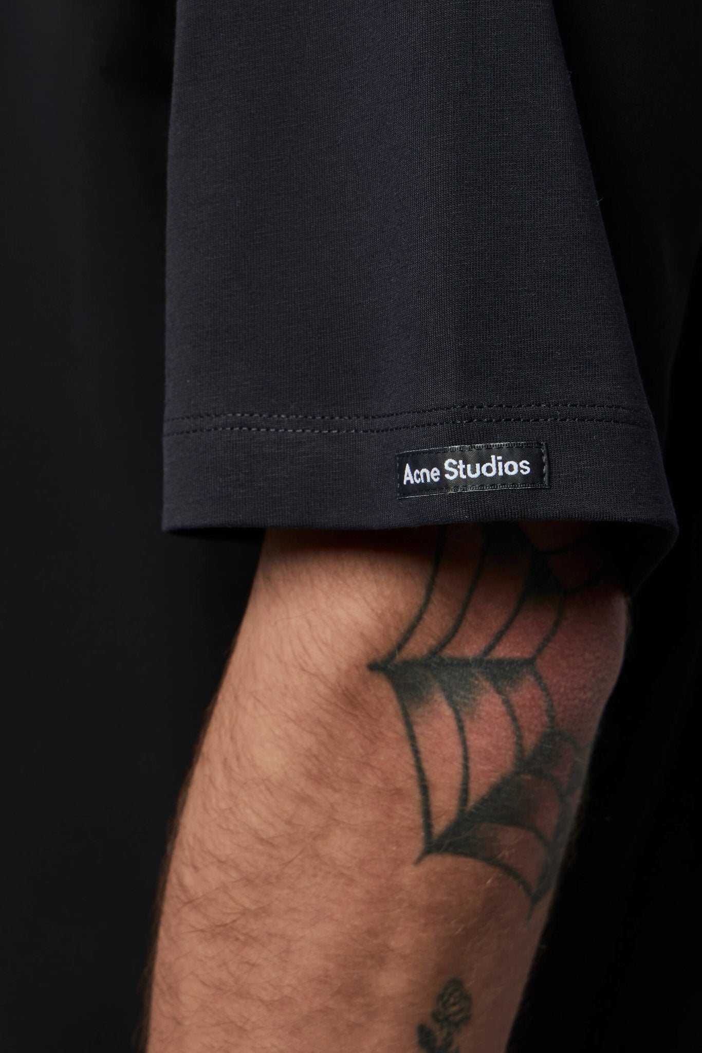 Satin Logo T-shirt - Relaxed