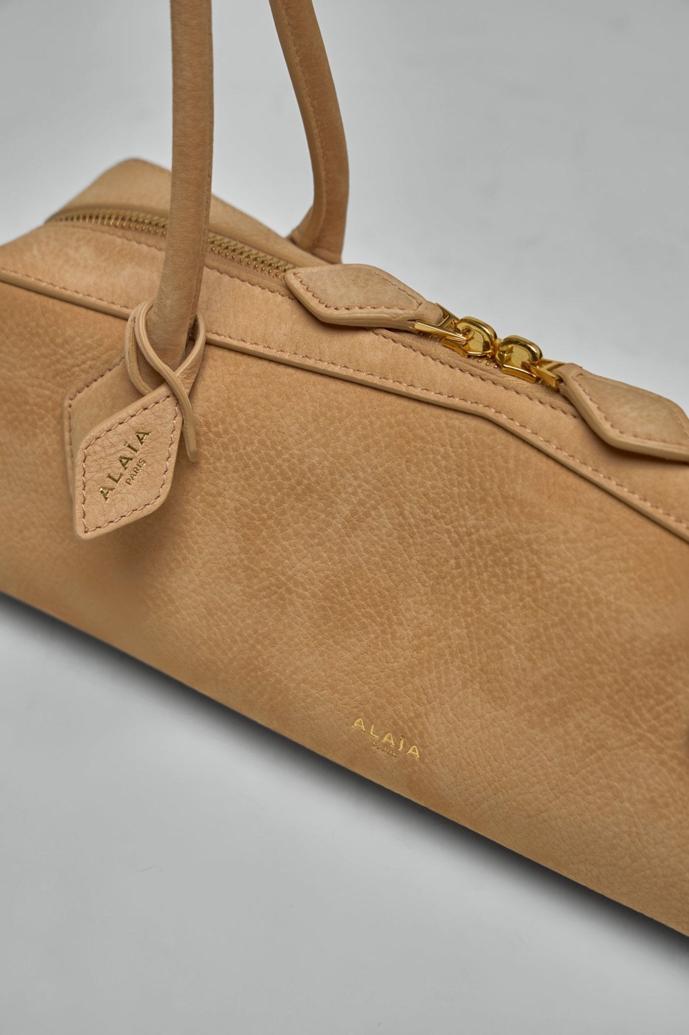 Le Teckel Small Shoulder Bag