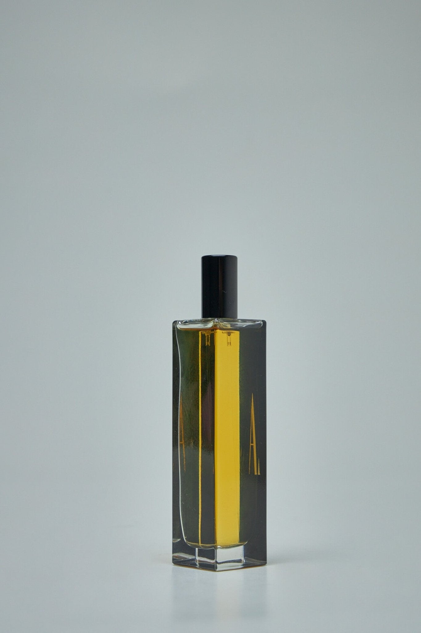 'A' Parfum