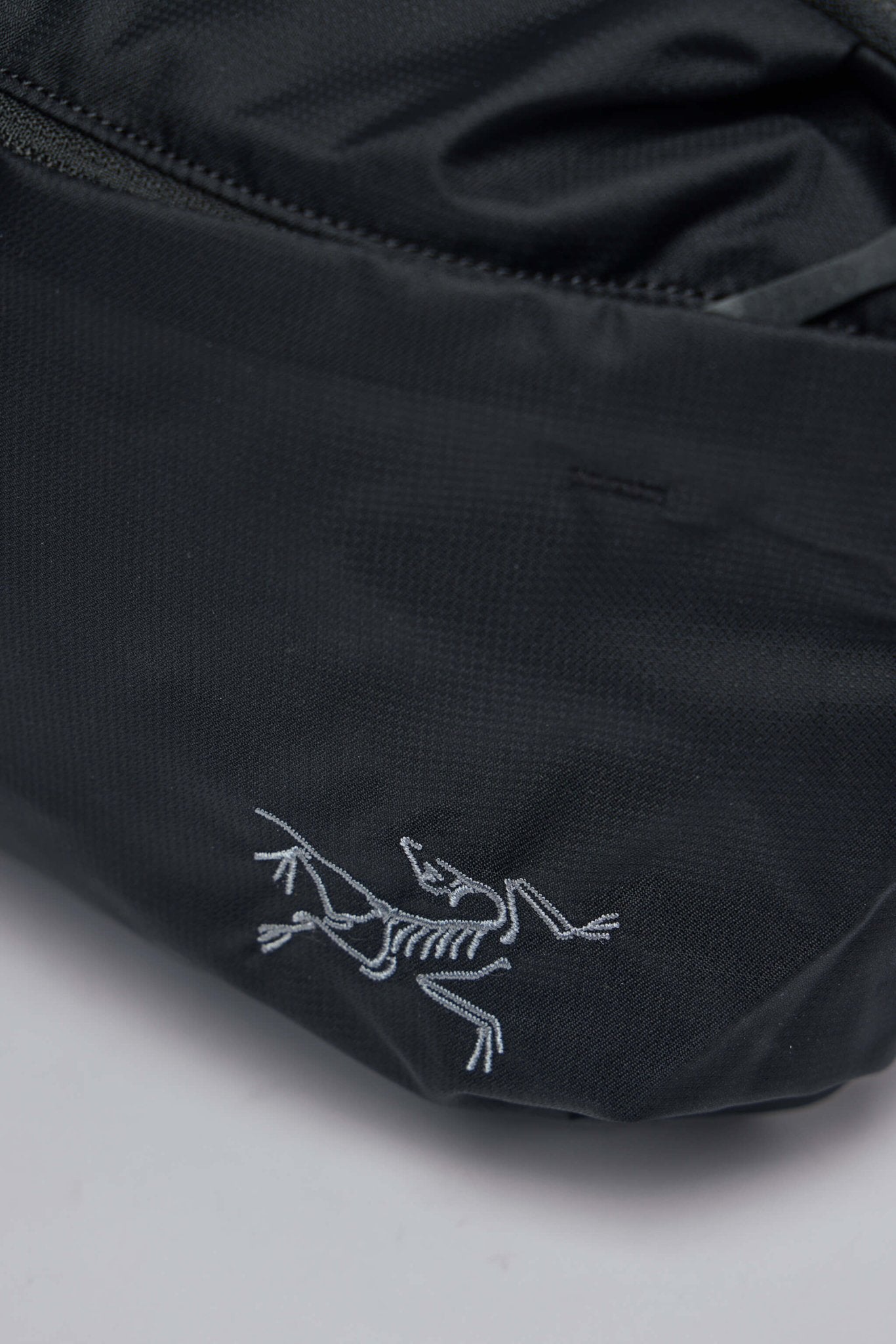 Heliad Crossbody Bag