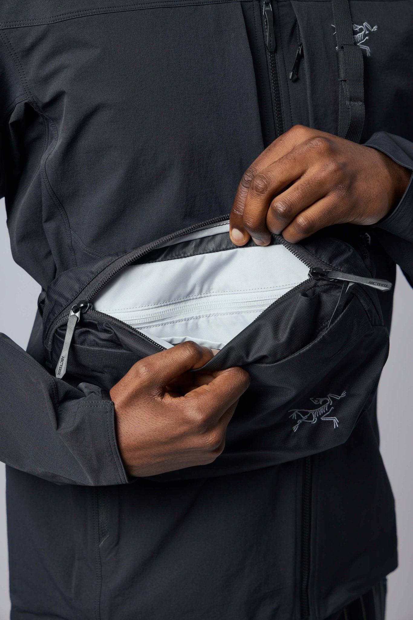 Heliad Crossbody Bag