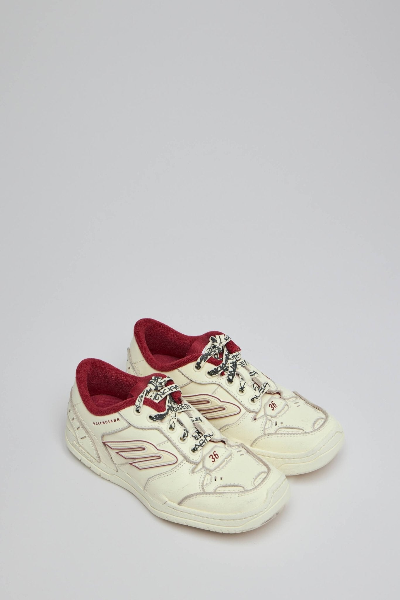 Hamptons Medium Worn-out Sneaker