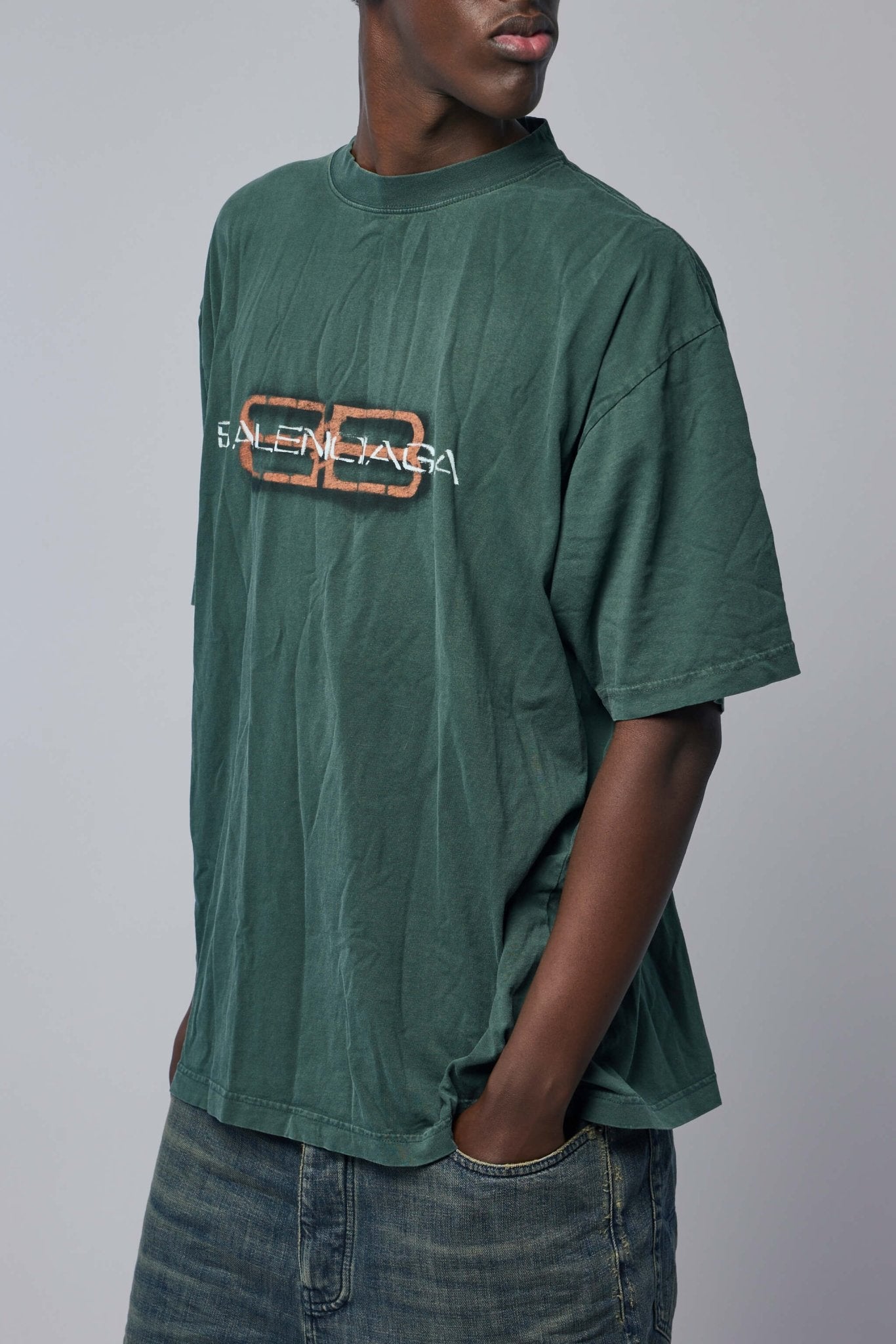 Medium Fit T-shirt