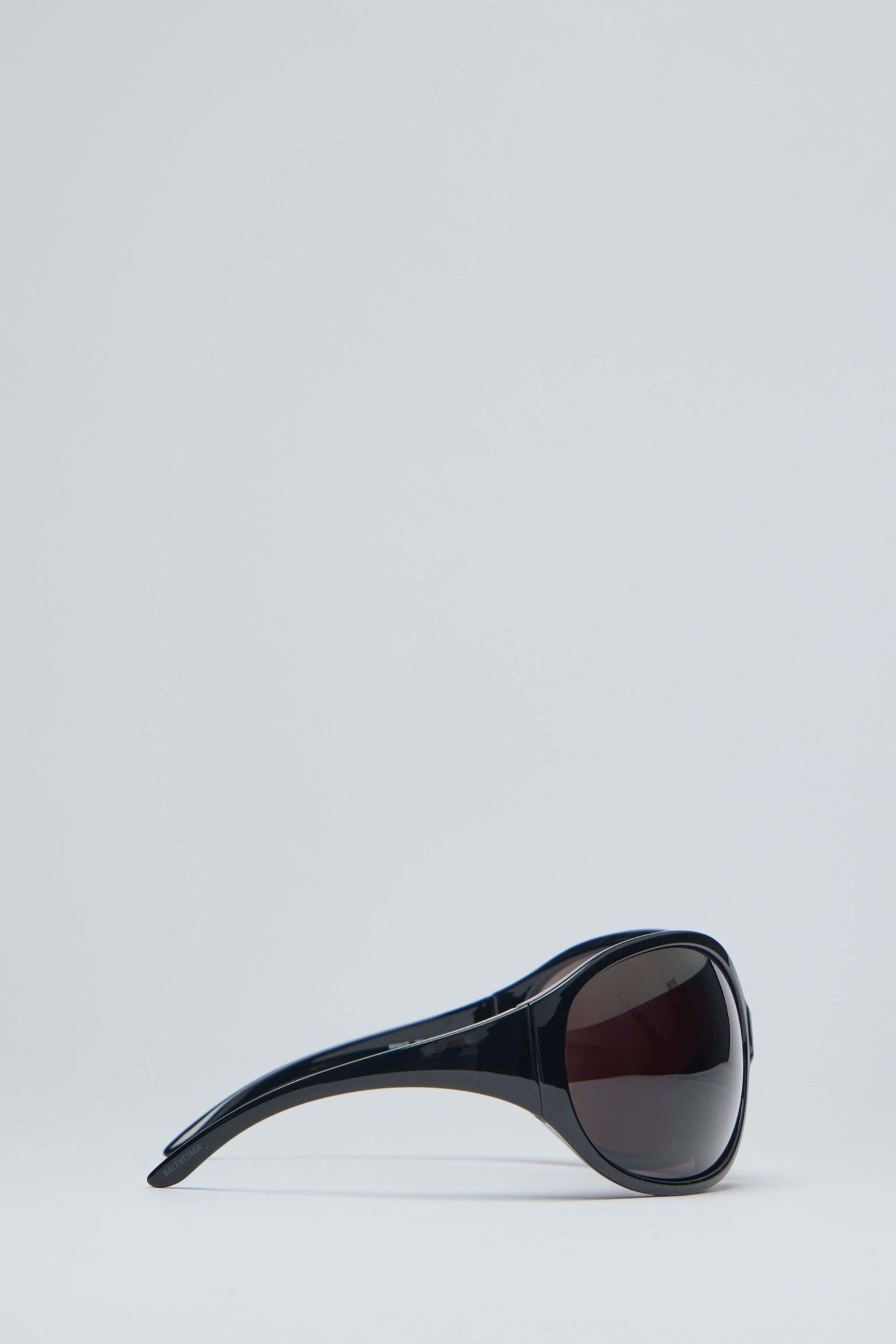 Phantom Round Sunglasses