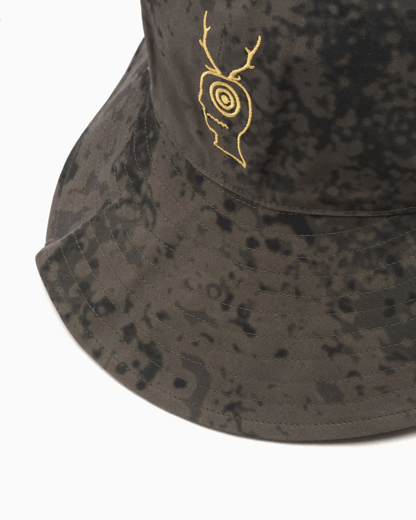 Gorro Brain Dead x South2 West8 Unisex Fishing Bucket Hat Unisex