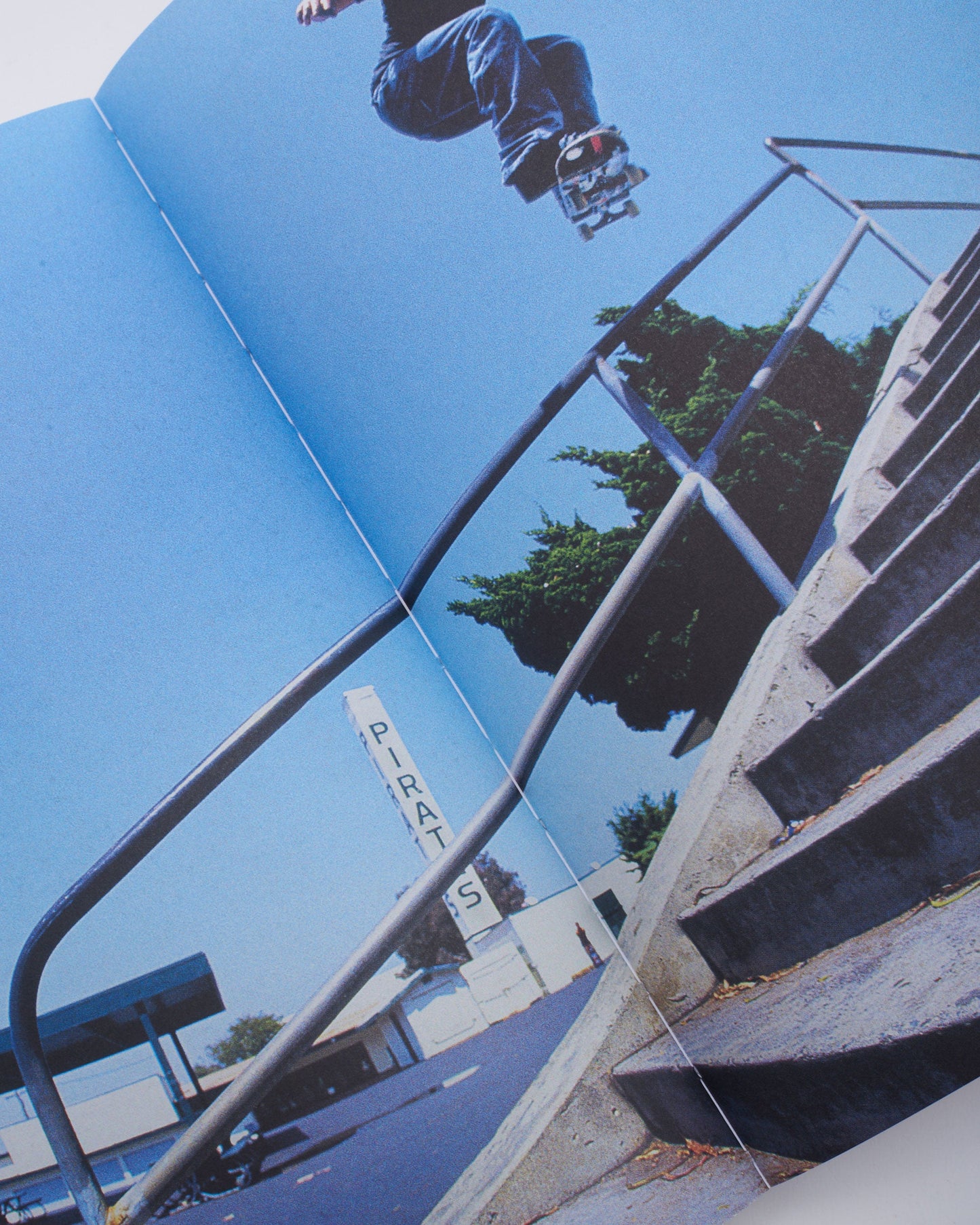 Rizzoli 1000 Skateboards